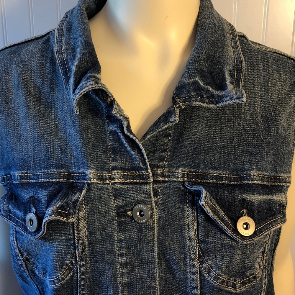 Womens Torrid Denim Blue Vest - Medium to dark Wash Size 2 - Picture 6 of 10